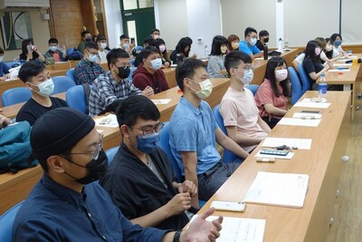 110學年度高大統計日--職場經驗分享座談會1圖片(另開新視窗)