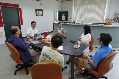徐健欽醫師演講圖片(另開新視窗)