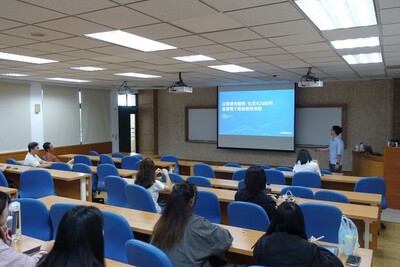 錢冠邑技術副理演講圖片(另開新視窗)