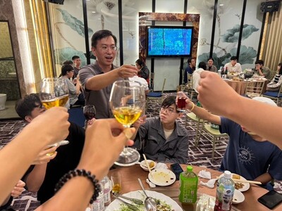 112學年度送舊暨謝師宴圖片(另開新視窗)