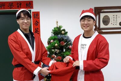 聖誕老公公來訪(114.12.17)圖片(另開新視窗)