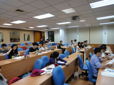 100學年度書報討論成果展--口頭報告（第一場）圖片