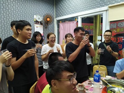 109學年度迎新餐會--黃師傅平價熱炒圖片(另開新視窗)