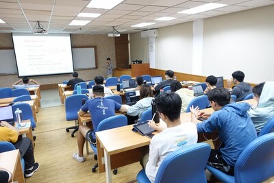 李宗翰教授演講圖片(另開新視窗)