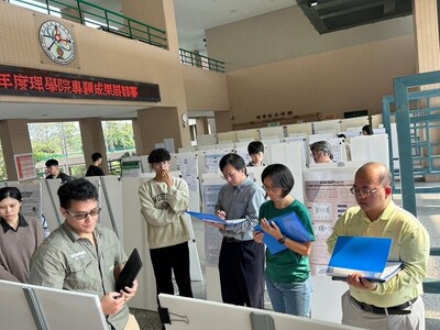 113學年度理學院專題製作成果展競賽圖片(另開新視窗)