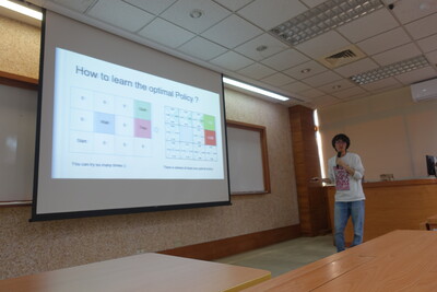 大數據探勘暨Python程式課程活動實況(從遊戲中誕生的人工智慧 - 用 python 訓練自動破關 AI)--陳嘉葳先生主講圖片