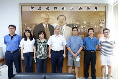 盧鴻興教授演講圖片(另開新視窗)