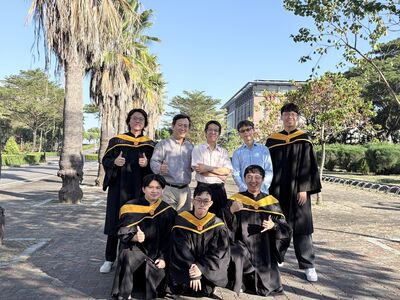 114學年度畢業團拍側拍 (114.12.11)圖片(另開新視窗)